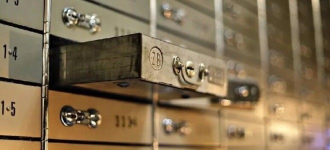 Kamu bankasındaki kasaların boşaltıldığı iddiası: Avukat Helin Aydın süreci anlattı