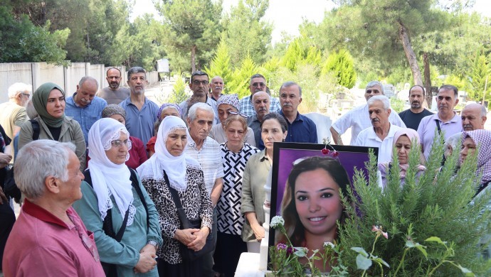 Deniz Poyraz mezarı başında anıldı
