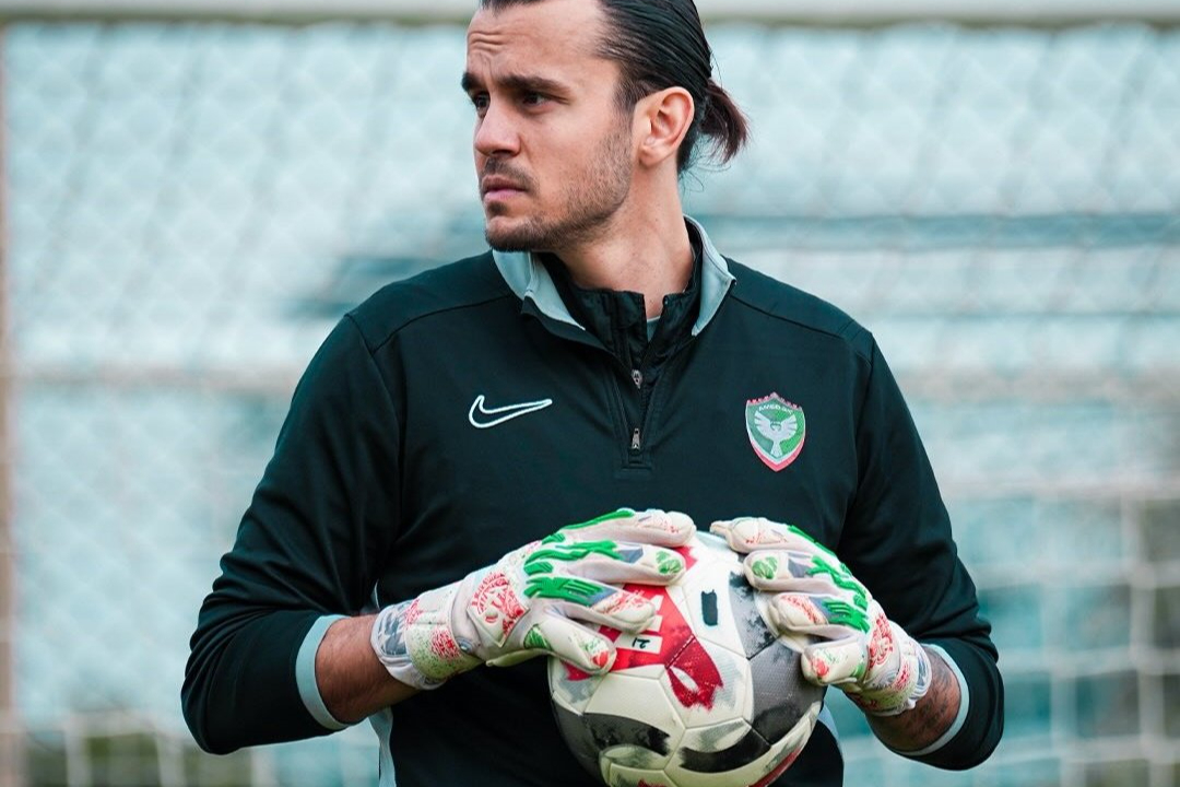 Amedspor kaptanı Erce Kardeşler takıma veda etti
