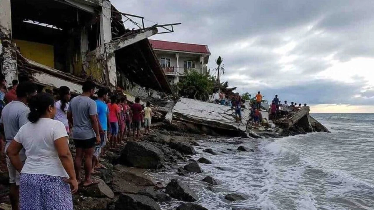 Filipinler’de 7,8 büyüklüğünde deprem: Can kaybı 32’ye yükse