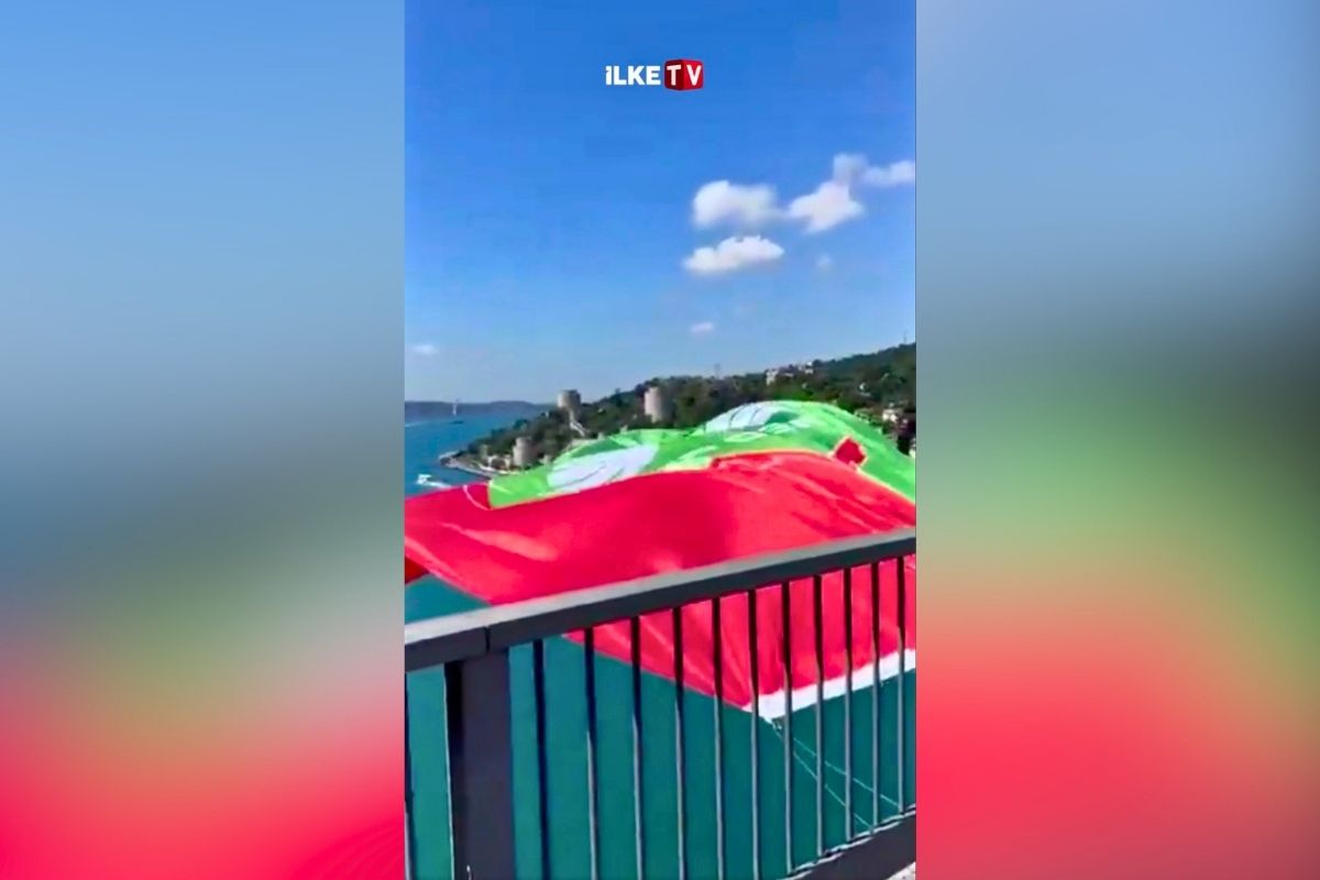 Amedspor bayrağı İstanbul Boğazı’nda dalgalanıyor