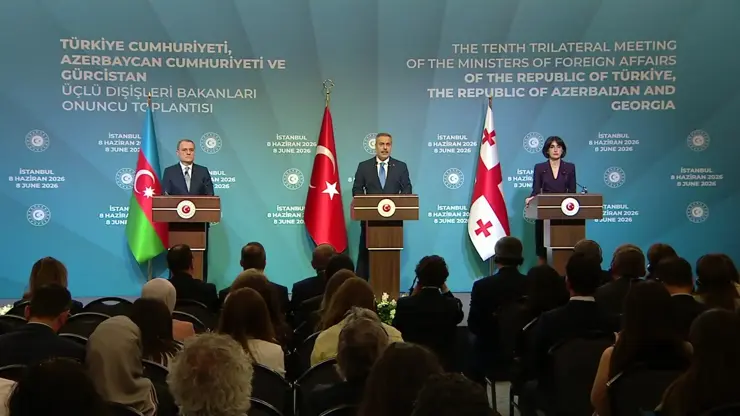 İstanbul’da 3’lü görüşme | ‘Azerbaycan ile Ermenistan arasındaki barış sürecini destekliyoruz’