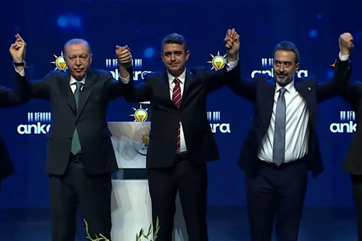 CHP’den istifa eden Haymana Belediye Başkanı Levent Koç AK Parti’ye katıldı