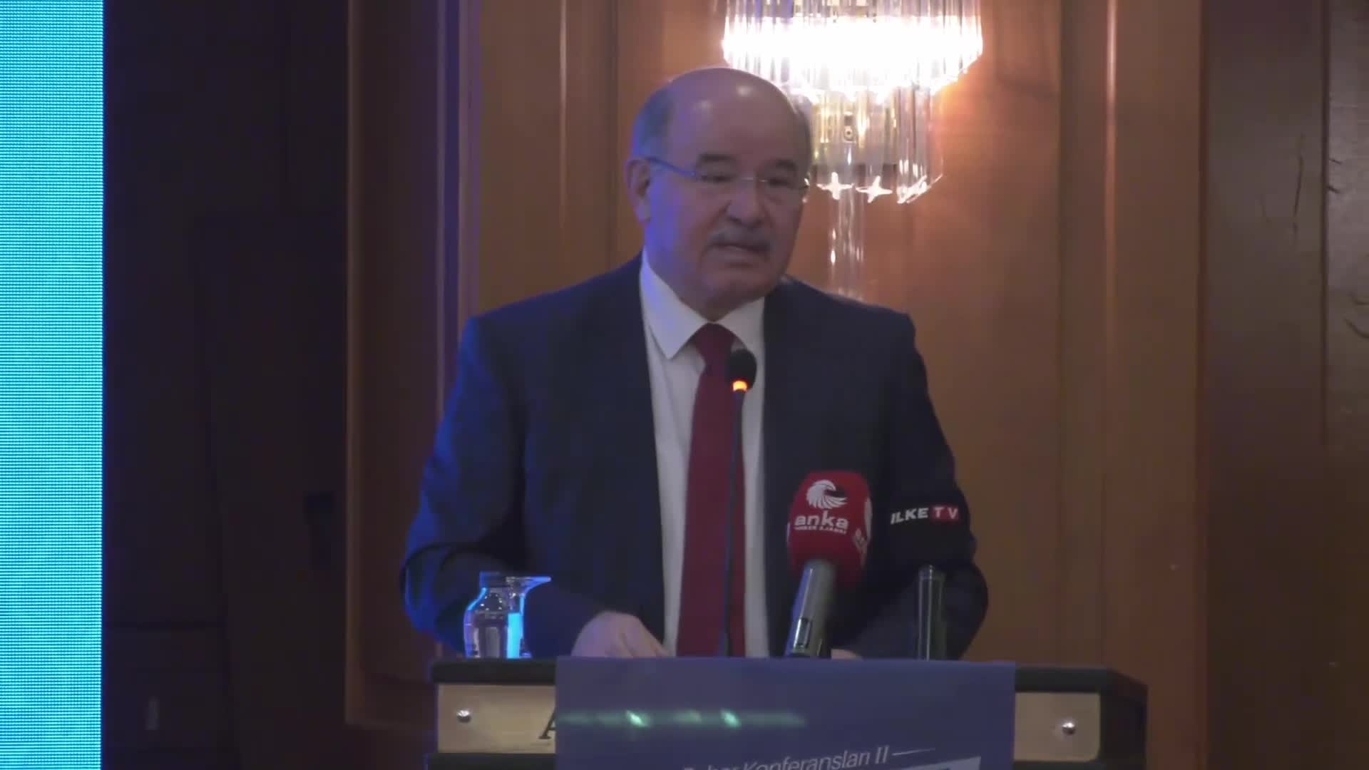 Hüseyin Çelik’ten adalet eleştirisi: ’10 yılda adeta çakılmı