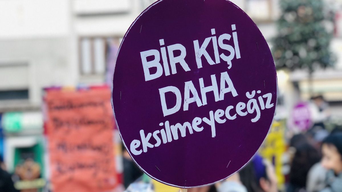 Antalya’da kadın cinayeti: Bir erkek, eşini ve kayınpederini katletti