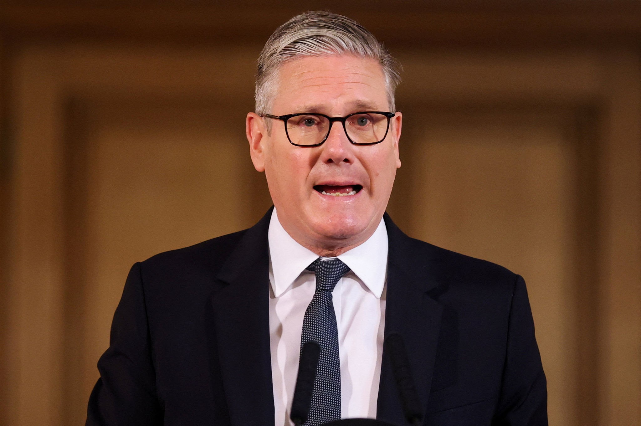 Birleşik Krallık Başbakanı Keir Starmer istifa edeceğini açıkladı