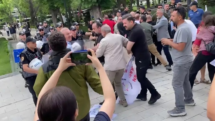Ankara’da özel sektör öğretmenlerine polis müdahalesi: Gözaltılar var