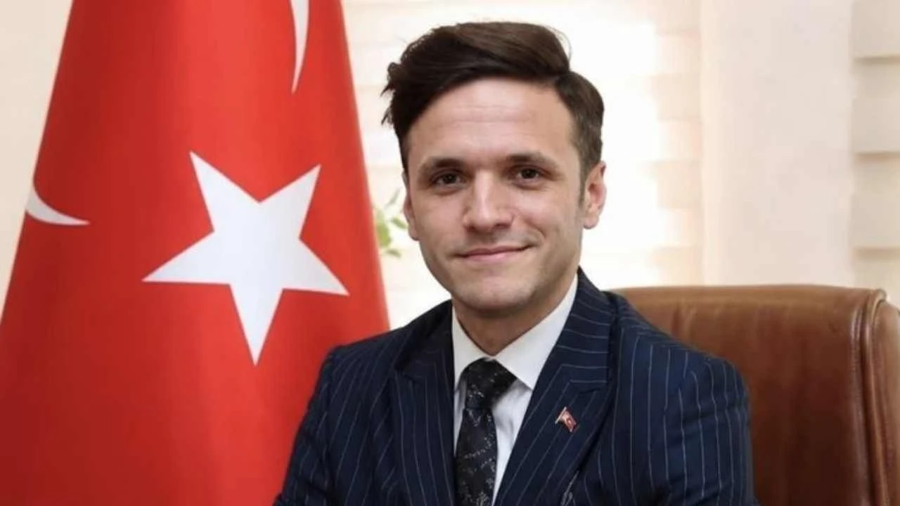 Cumhuriyet savcısı duruşma sırasında hayatını kaybetti