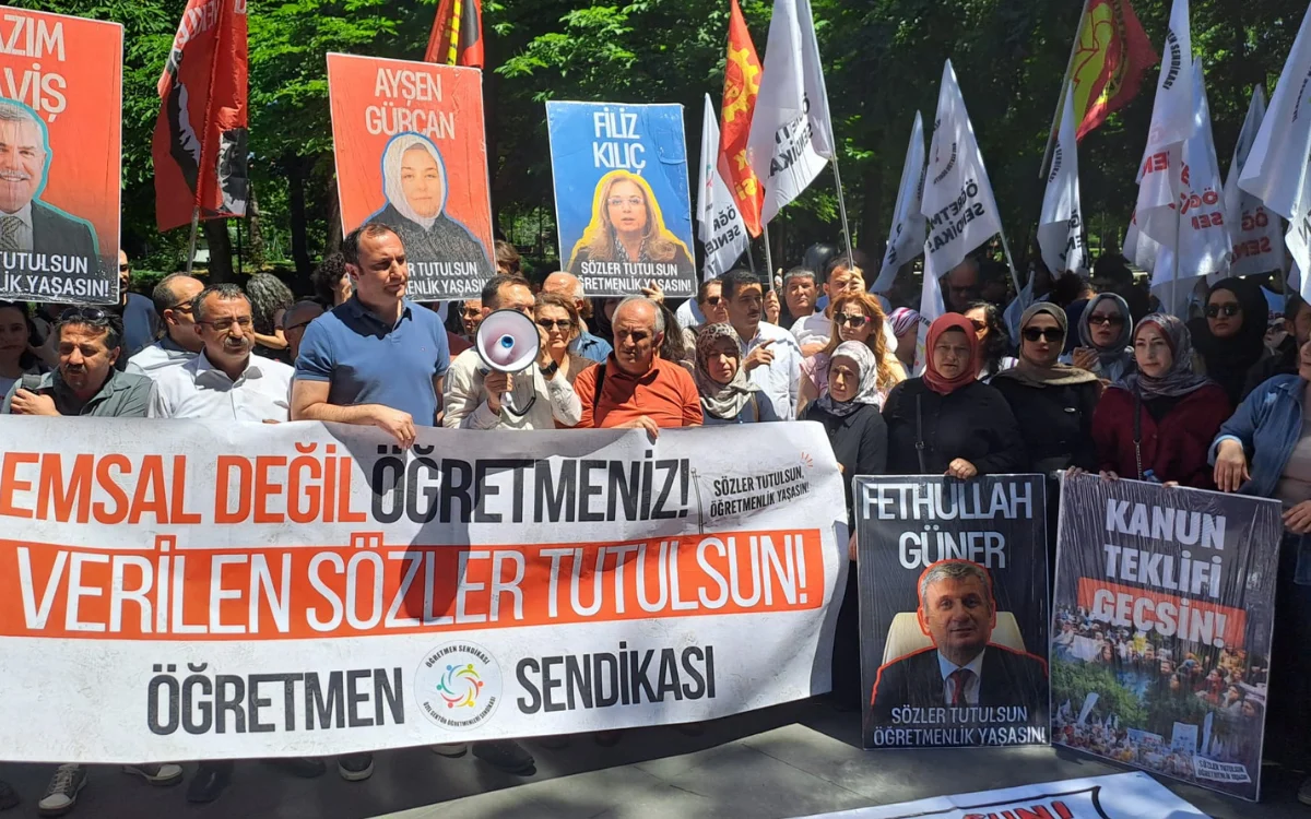 Öğretmenlerin Ankara’daki eylemine polis müdahalesi: Gözaltılar var
