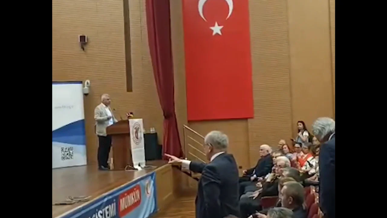 EMEP Genel Başkanı Aslan, Davutoğlu’na geçmişini hatırlattı: TTB kongresinde gerilim yaşandı