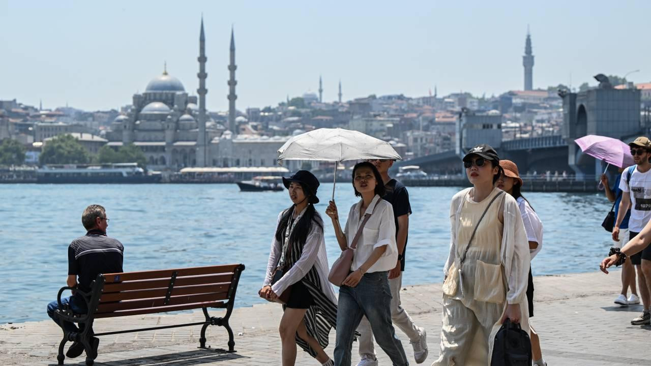 AKOM uyardı: İstanbul’da yeni haftada sıcaklık 33 dereceye çıkacak