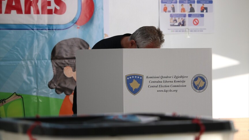 Kosova’da erken genel seçimlerde oy kullanma işlemi sona erdi