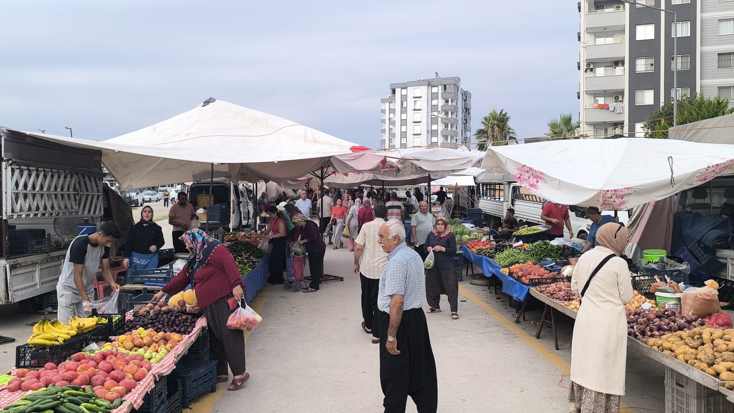 Patates ve soğanın kilosu 50 liraya çıktı: ‘Yemeğe artık yarım soğan doğruyoruz’