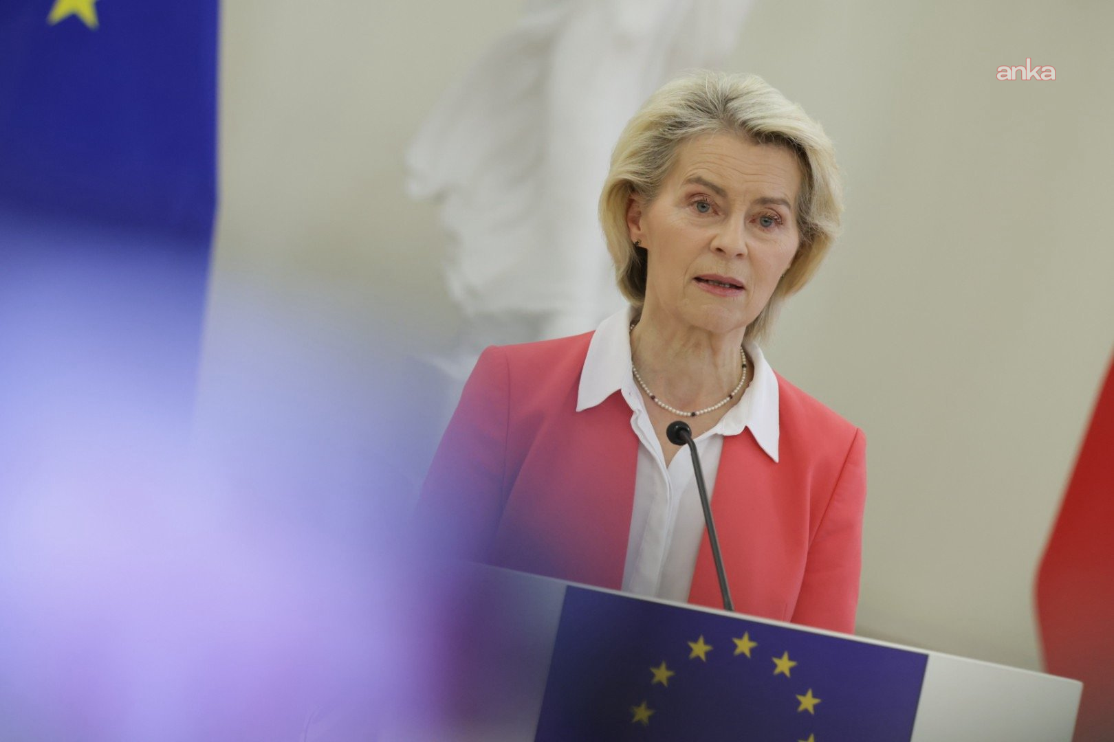 AB Komisyonu Başkanı Ursula von der Leyen: AB üyesi ülkeler yeniden silahlanıyor