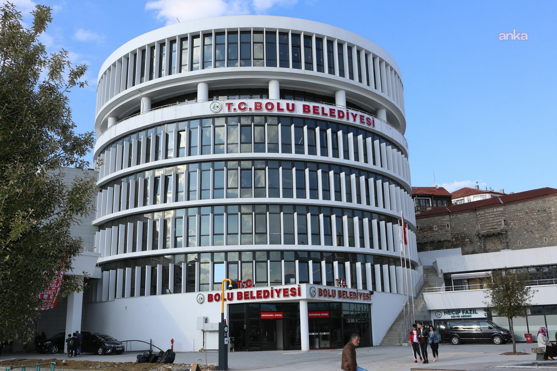 Bolu Belediyesi’ne operasyon: 10 gözaltı