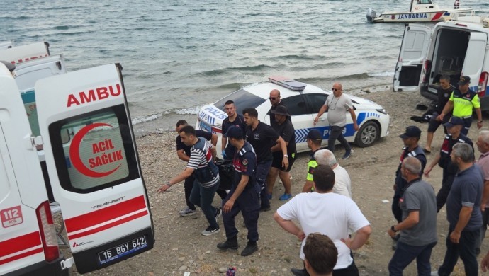 İznik Gölü’nde iki gencin cansız bedenlerine ulaşıldı