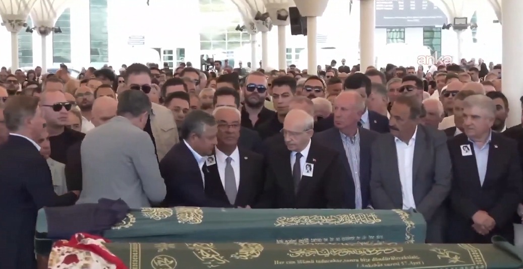 Özel ve Kılıçdaroğlu Olcay Baykal’ın cenazesinde tokalaştı