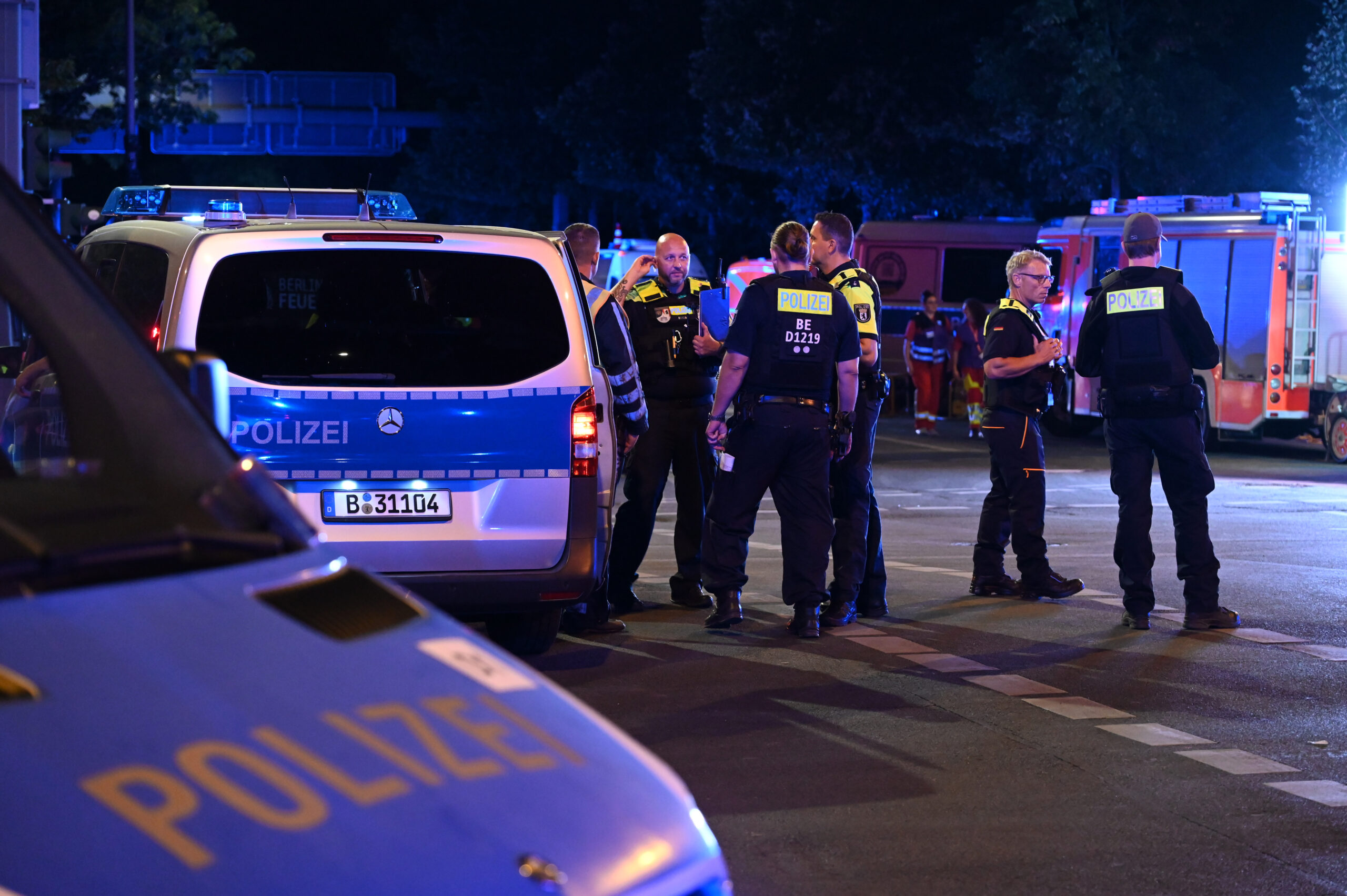 Berlin’de Onur Yürüyüşü’ne kanlı saldırı: 1 Ölü, 29 Yaralı
