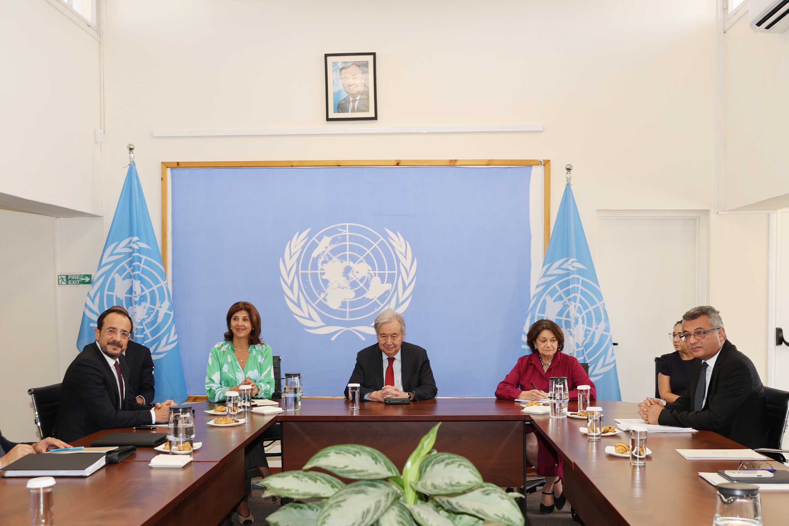 BM’den Kıbrıs için yeni diplomasi trafiği: Guterres öncülüğünde üçlü görüşme başladı