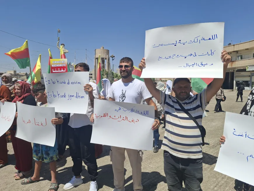 Rojava’nın Amude kentinde isim protestosu: ‘Kürt kentlerinin Araplaştırılmasına karşıyız’