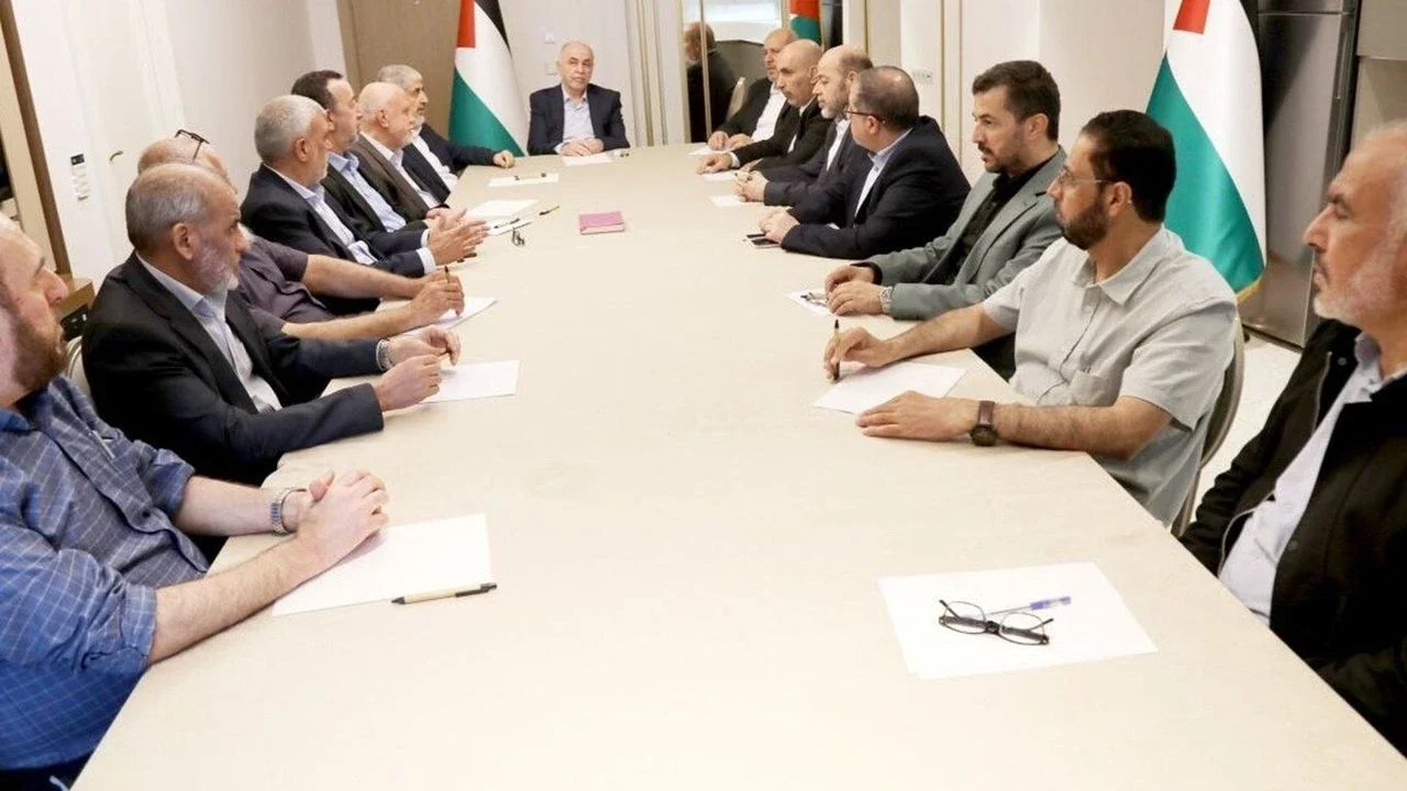 Hamas heyeti, ateşkesin ikinci aşamasını görüşmek için Kahire’ye gidiyor