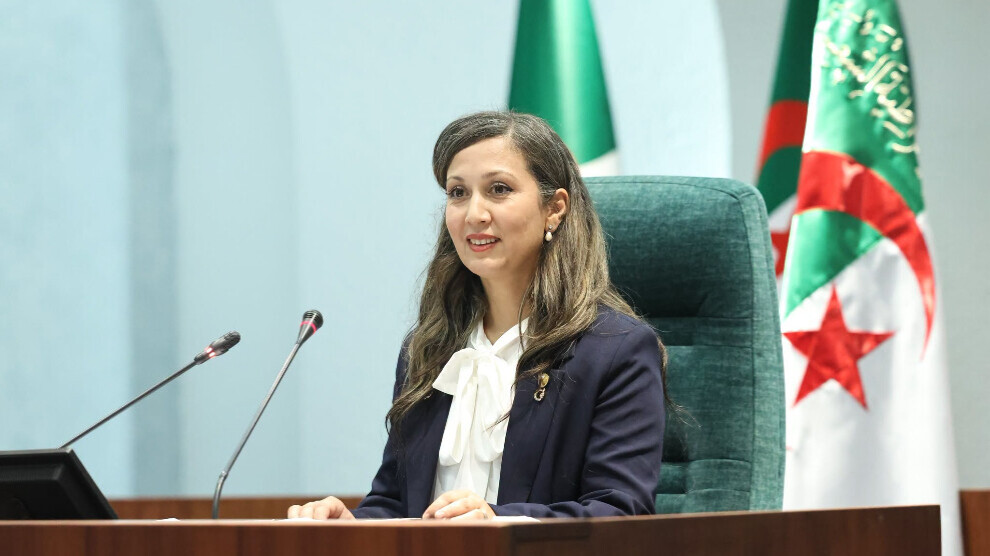 Cezayir’de tarihinde bir ilk: Halide Bufdeş parlamento başkanı seçildi