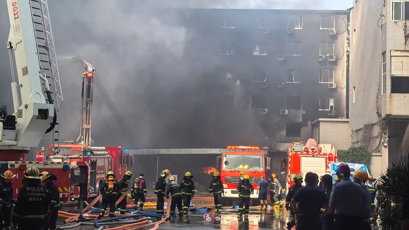 Çin’de ayakkabı fabrikasında yangın: 28 kişi hayatını kaybetti