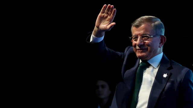 Ahmet Davutoğlu paylaştı: Gelecek Partisi feshedildi