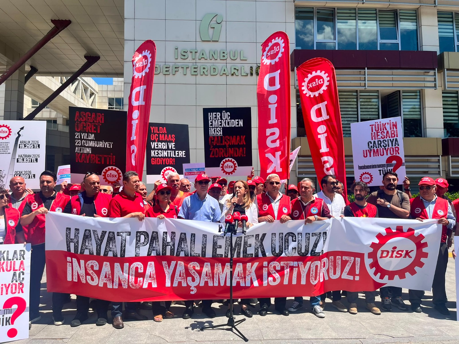 DİSK: ‘Enflasyon ve vergilerin işçi ücretlerine faturası en az 1 trilyon 167 milyar lira’