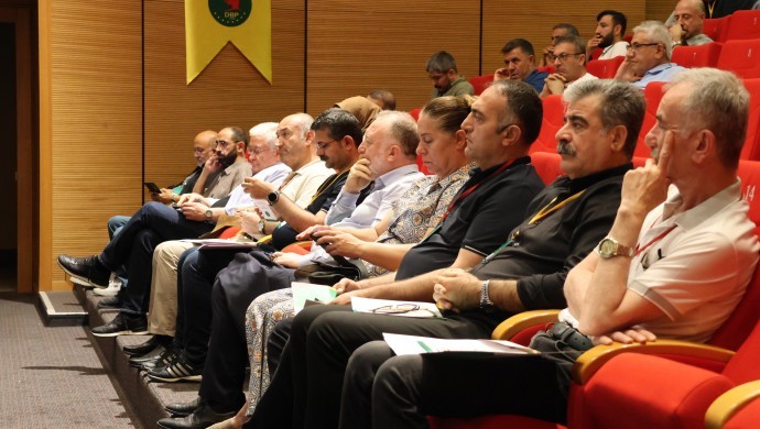 Diyarbakır’da ekonomi çalıştayı: ‘Pratiğe geçiş için komisyon kurulsun’