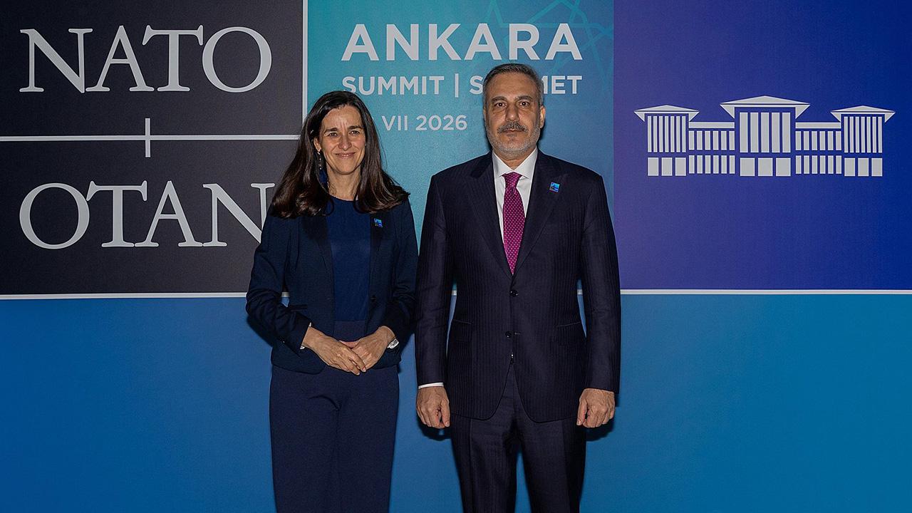 Hakan Fidan, Macaristan Dışişleri Bakanı Orban ile görüştü