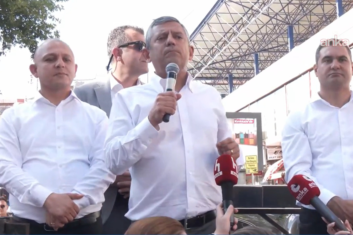 Özel’den ‘mutlak butlanın’ Yargıtay’a taşınmasına tepki: ‘Adli tatilden bir gün önce gönderdiler ki görüşülmesin’