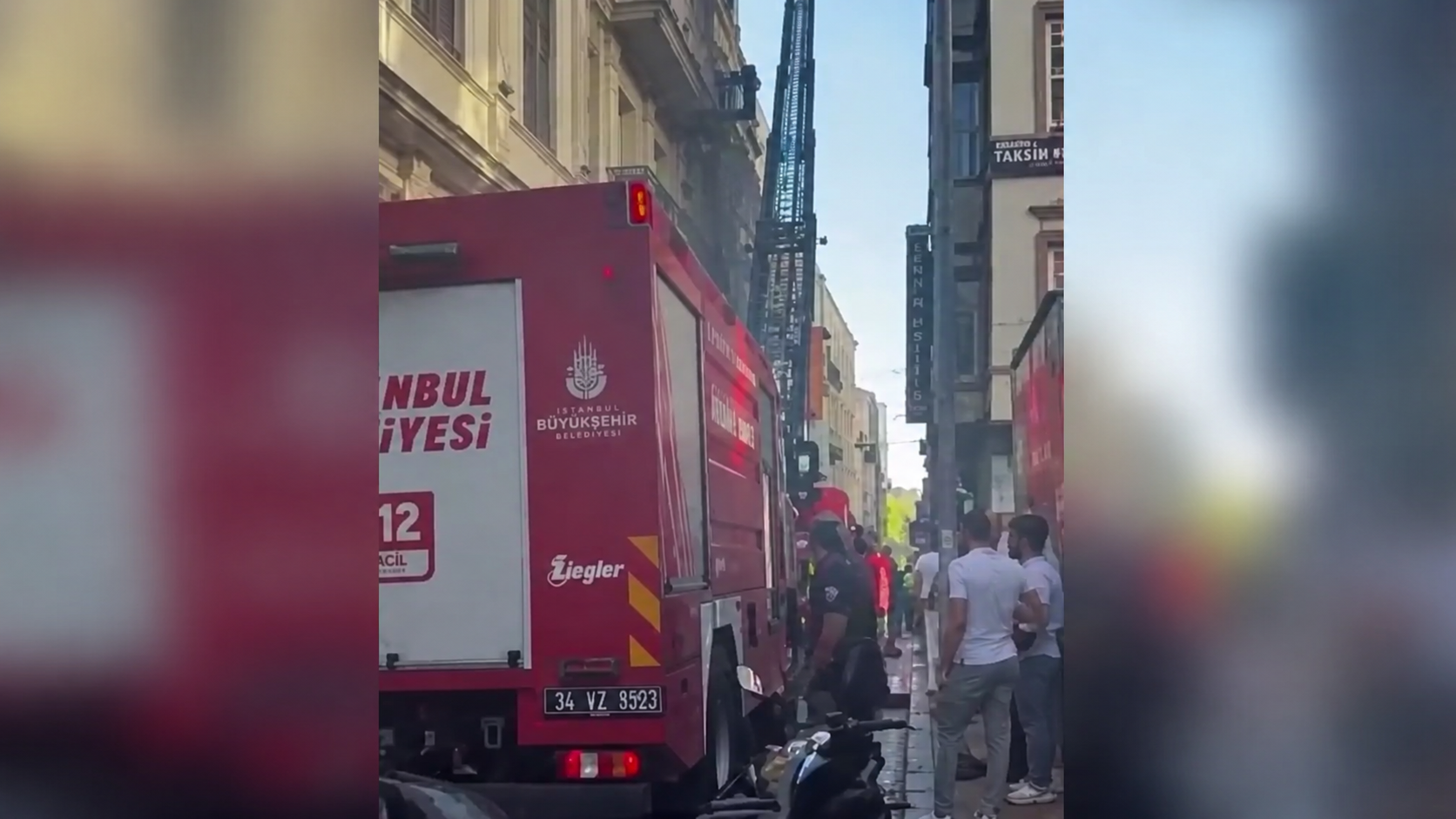 İstiklal Caddesi’ndeki AVM’de yangın