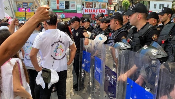 Öğretmenlerin eylemine müdahale: 40 gözaltı
