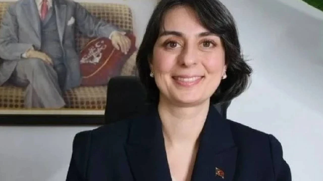 Üsküdar Belediyesi’ne operasyon: Sinem Dedetaş dahil 6 gözaltı