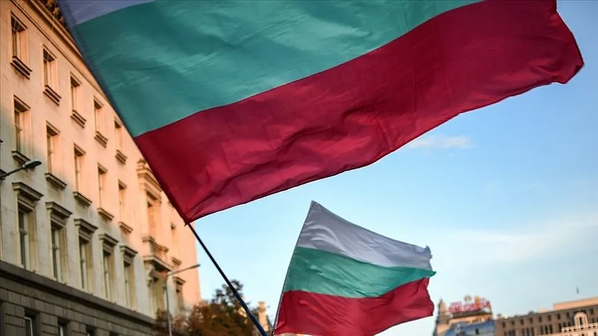 Bulgaristan’da peş peşe bomba ihbarları: Cumhurbaşkanlığı binası tahliye edildi