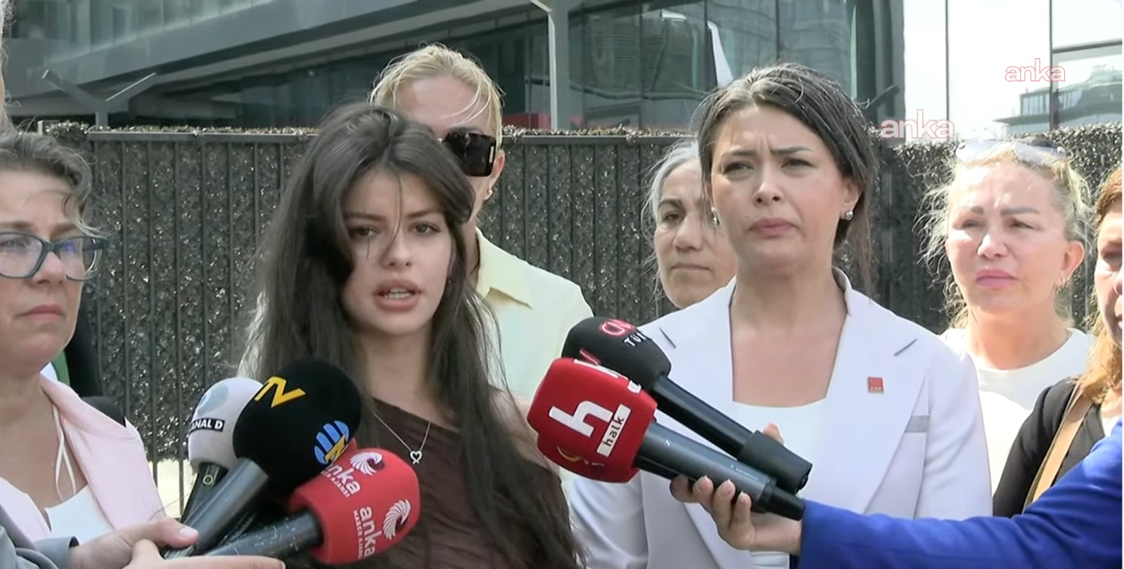 Ayşe Tokyaz davası | Kardeşi Esra Tokyaz: ‘Cemil Koç kimdir diye hiç araştırıldı mı?’