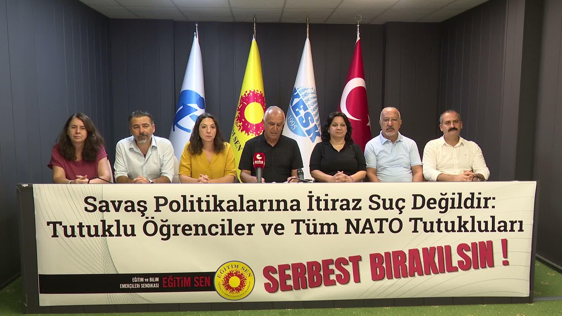 Eğitim Sen: ‘NATO zirvesi öncesi gözaltına alınan öğrenciler derhal serbest bırakılmalı’
