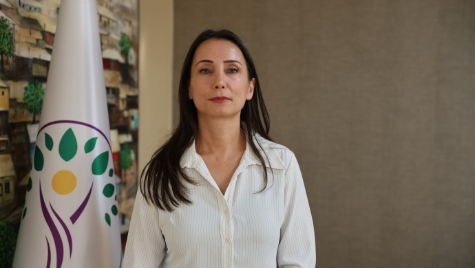 Tülay Hatimoğulları: ‘Dün akşam katıldığım programdaki bazı değerlendirmelerim yanlış anlaşıldı’