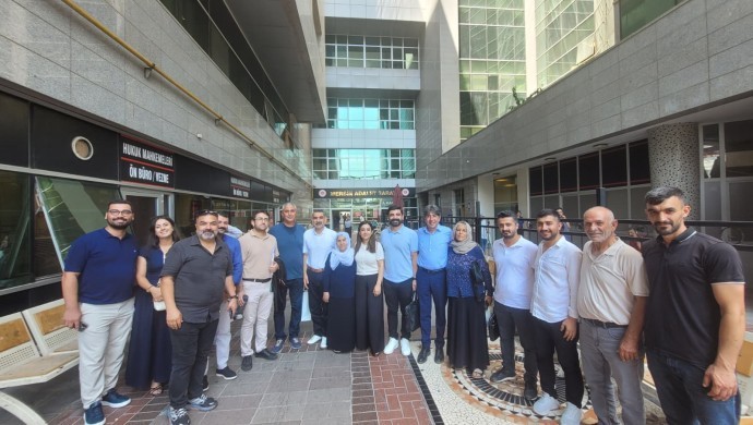 Kürt sanatçı Nuarin adli kontrol şartıyla serbest bırakıldı