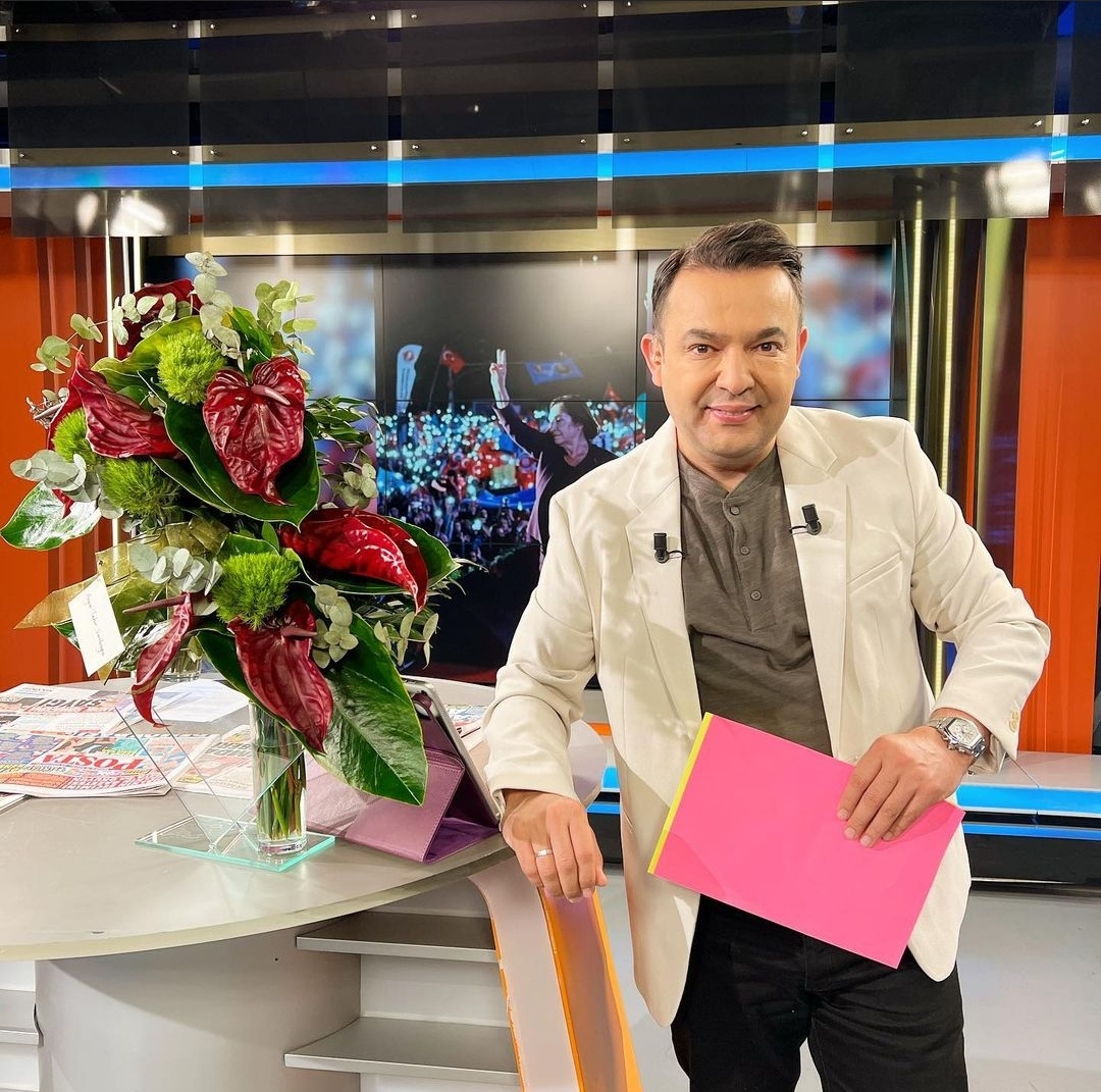 Cem Küçük soruşturması kapsamında gazeteci Tahir Sarıkaya gözaltına alındı