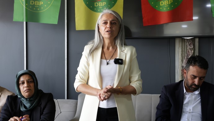 Çiğdem Kılıçgün Uçar: ‘Kök yasayı hem destekleyeceğiz hem denetleyeceğiz’