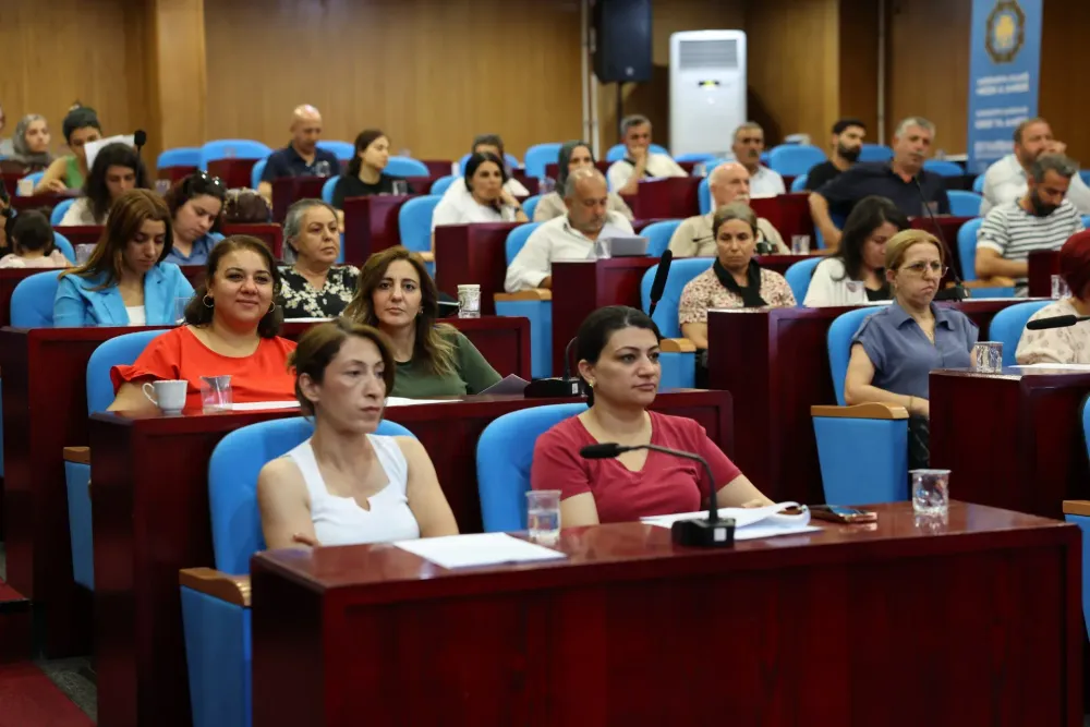Diyarbakır Büyükşehir Belediyesinde Doğan Hatun’un yerine Evin Yelboğa seçildi
