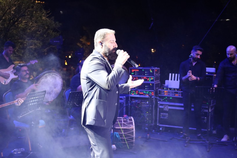 Tatvan Festivali’nin 3. gününde Peyal ve Delîl Dîlanar konser verdi  