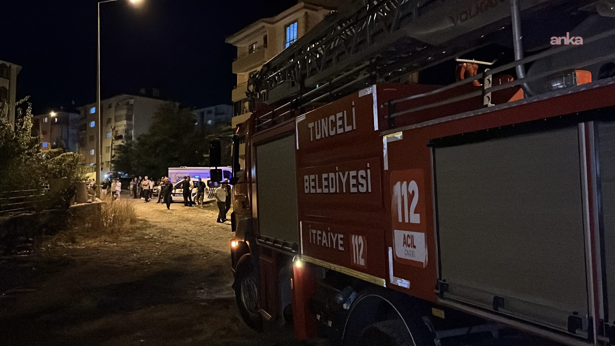 Dersim’de inşaat kazısı sonrası 5 katlı binanın zemini kaydı, bina sakinleri tahliye edildi