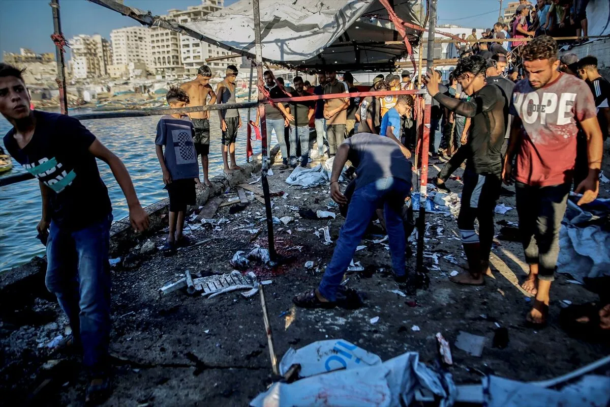 İsrail’in Gazze’de kafeye saldırısında 5 Filistinli yaşamını yitirdi