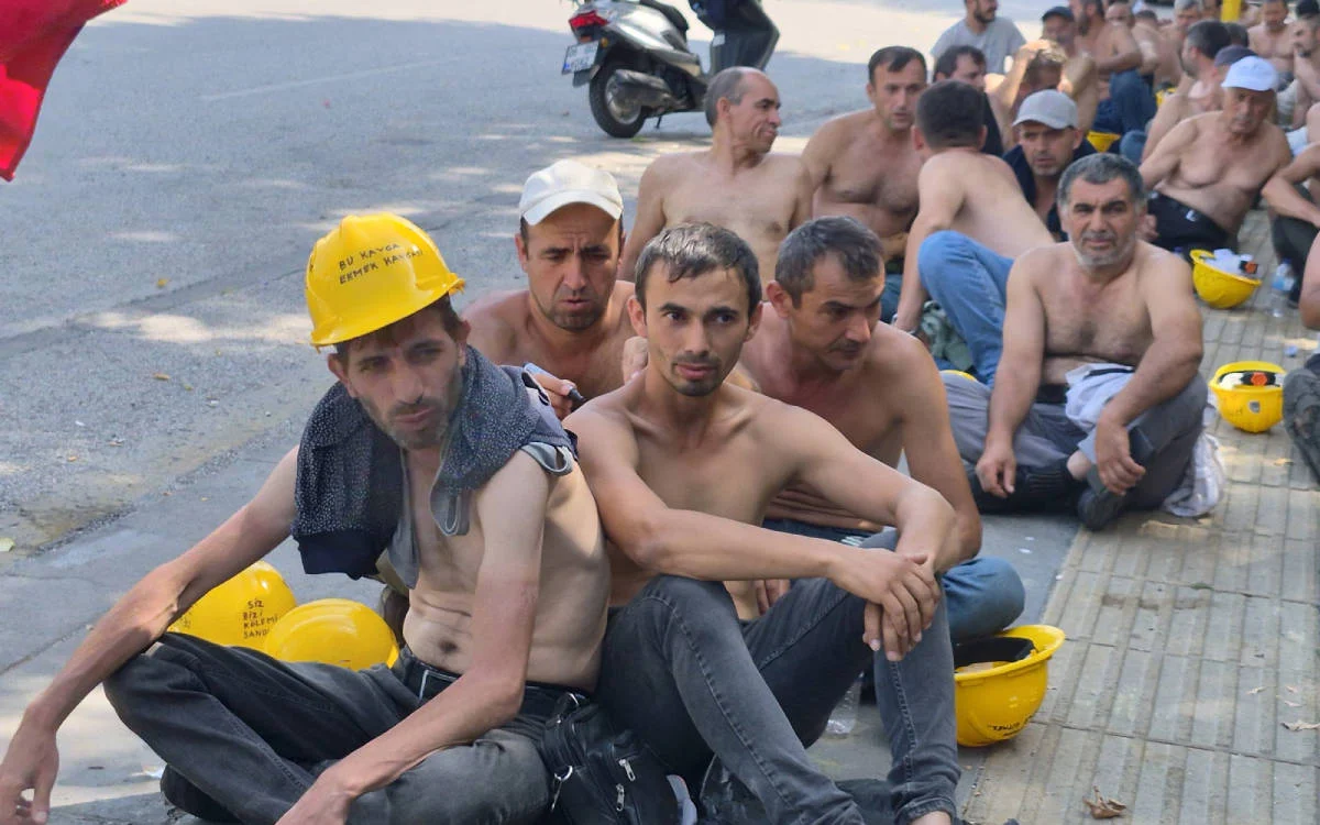 Maden işçilerinin Bakanlık önündeki eylemi 11’inci gününde sürüyor