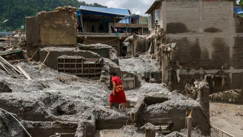 Nepal ve Çin sınırındaki buzul felaketinde can kaybı 800’ü aştı