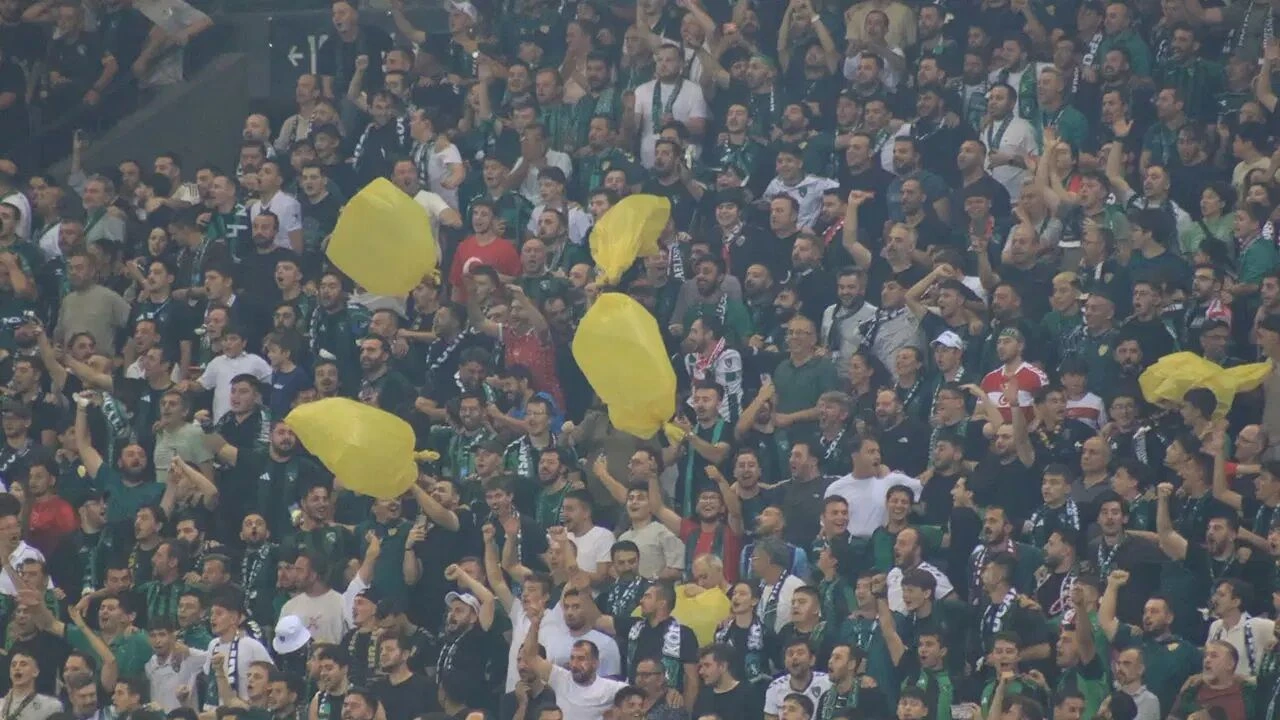 TFF’den tartışmalı karar: ‘Sarı torba’ provokasyonunun yaşandığı maçta Amedspor’a aynı miktarda ceza