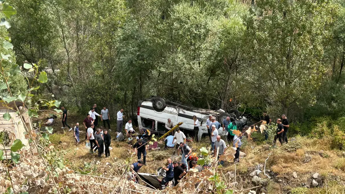 Sivas’ta kaza: 4 ölü 10 yaralı
